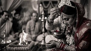 আইনের সীমাবদ্ধতা এবং হিন্দু বিয়ের গ্যাঁড়াকল