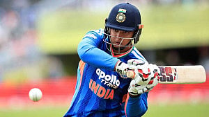 বুমরাহ-বোল্ট-কামিন্স হয়ে এবার আর্চার, প্রথম বলেই সুরিয়াভানশির ছক্কার শিকার যারা