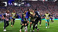 Argentina break English hearts for Spain final