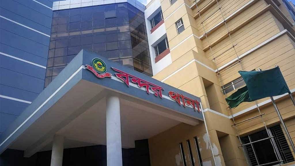 চট্টগ্রামে ‘গাড়িচাপায়’ ২ বাইক আরোহীর মৃত্যু