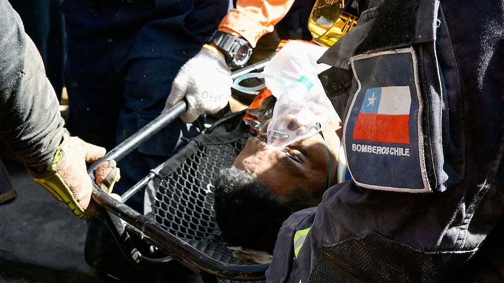 Venezuela quakes survivor rescued after a week