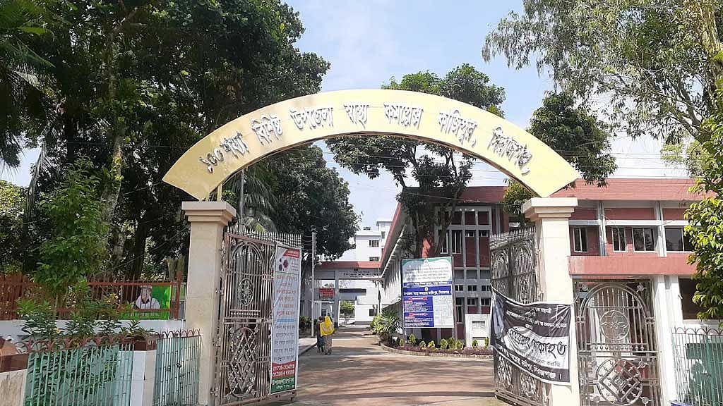 সিরাজগঞ্জে সাপের কামড়ে নারী-পুরুষের মৃত্যু