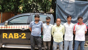 আদাবরে পুলিশের ওপর হামলা: ‘শীর্ষ সন্ত্রাসী’ এক্সেল বাবুসহ ৬ জন আটক
