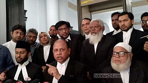 কার্নিশে ঝোলা তরুণকে গুলি: রায়ে সন্তুষ্ট রাষ্ট্রপক্ষ, ‘সংক্ষুব্ধ’ আসামিপক্ষ যাবে আপিলে
