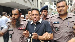‘নব্য ফ্যাসিবাদের’ আস্তানা ভেঙে দেব: আদালতে এনসিপি নেতার হুঁশিয়ারি
