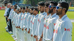 জিম্বাবুয়েকে দ্রুত অলআউটের লক্ষ‍্য বাংলাদেশের