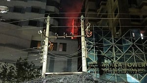 ঢাকায় বহুতল ভবনে আগুন, ২ জনের মৃত্যু