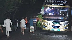 বরগুনায় বাস চাপায় মোটরসাইকেলের ২ আরোহী নিহত