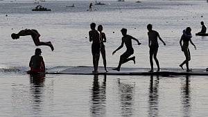 ইতালি ও বলকানে দাবদাহে শত শত মানুষের মৃত্যু