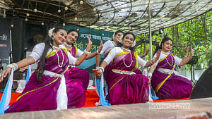 বাংলা একাডেমিতে বর্ষা উৎসব