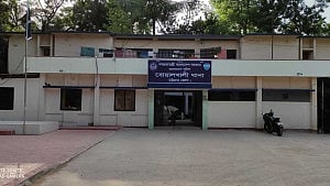 বোয়ালখাীর পাহাড়ে যুবকের হাত-পা বাঁধা লাশ