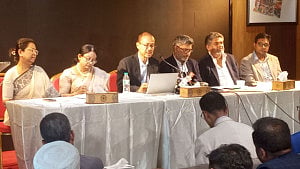 দায়িত্ব পেয়েই বিএসসি কার্যালয়ে নতুন চেয়ারম্যান ও ৩ কমিশনার