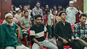 ব্যানারে মেসির ব্যাঙ্গাত্মক ছবি: লোহাগড়ায় আর্জেন্টিনা-ব্রাজিল সমর্থকদের হাতাহাতি, আহত ৪