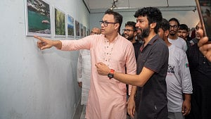 চট্টগ্রামে পর্বতারোহীদের তোলা ছবি নিয়ে প্রদর্শনী