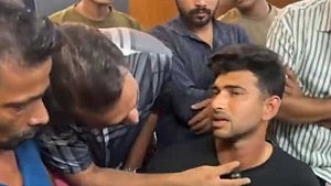 ‘তাড়াতাড়ি স্বাভাবিক’ হতে মাঠে ফিরছেন নাঈম