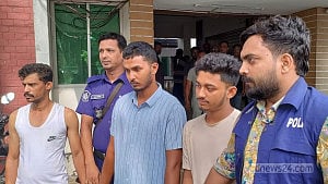 কুমিল্লায় স্কুলছাত্র গুলিবিদ্ধ: আরও ৩ জন গ্রেপ্তার