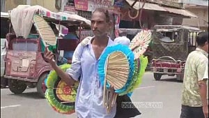 ৩৮ ডিগ্রিতে পারদ, দিনাজপুরে তাপদাহে শ্রমজীবী মানুষের দুর্ভোগ