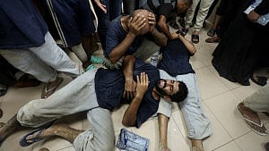 ফিলিস্তিনিদের ধর্ষণের ঘটনা যে নীরবতার মুখোমুখি হচ্ছে