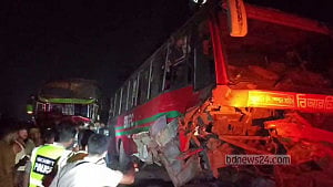 গোপালগঞ্জে বাসে আরেক বাসের ধাক্কা, নিহত ২