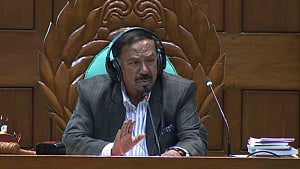 রাষ্ট্রীয় কাজ সংসদের চেয়ে গুরুত্বপূর্ণ নয়: মন্ত্রীদের অনুপস্থিতি নিয়ে স্পিকার