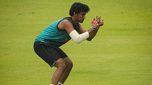 ‘পুরো ফিট’ হয়েই মাঠে নামছেন হাসান মাহমুদ