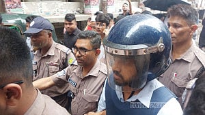 ইকরার আত্মহত্যার প্ররোচনার মামলায় আলভী ২ দিনের রিমান্ডে
