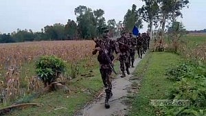 জামালপুর সীমান্তে পুশইন চেষ্টা ব্যর্থ, পাহাড়ায় বিজিবি-গ্রামবাসী