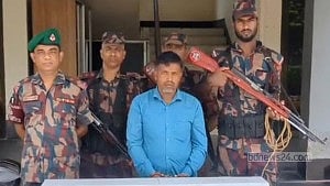 যশোরে ১ কেজির বেশি সোনা জব্দ, ‘পাচারকারী’ আটক