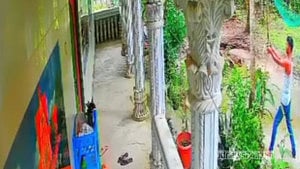 লক্ষ্মীপুরে যুবদল নেতার বাড়িতে গুলি ছোড়ার ভিডিও ভাইরাল, তদন্তে পুলিশ