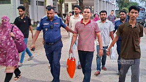 লালমনিরহাটে ছাত্রলীগের মিছিলের পর বিশেষ অভিযান, গ্রেপ্তার ১২