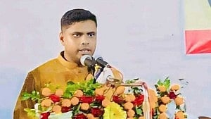অপহরণ-টাকা লুটের মামলায় লালমনিরহাটে বহিষ্কৃত ছাত্রদল নেতা গ্রেপ্তার