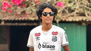 মানিকগঞ্জে গাছে ব্রাজিলের পতাকা টানাতে গিয়ে বিদ্যুৎস্পৃষ্টে যুবকের মৃত্যু