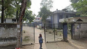 মানিকগঞ্জে সালিশে যুবদল নেতাকে মারধর, পাল্টাপাল্টি মামলা, গ্রেপ্তার ১