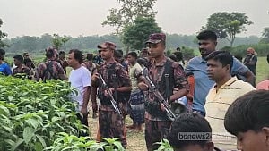 মেহেরপুর সীমান্তে ছয়জনকে ঠেলে দেওয়ার চেষ্টা, বিজিবি-গ্রামবাসীর বাধা