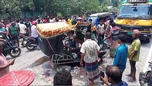 মেহেরপুরে ট্রাক-ইজিবাইকের সংঘর্ষে দুই শিশুসহ নিহত ৩