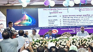 ‘জিলাপি খেয়ে আতঙ্কে ভোগা’ স্বাভাবিক দেশের চিত্র হতে পারে না: বাণিজ্যমন্ত্রী