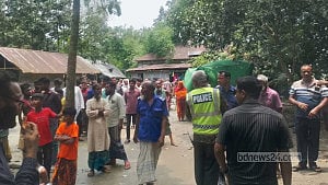 ৫ বছরের শিশুর লাশ কংস নদীতে, ধর্ষণের অভিযোগ