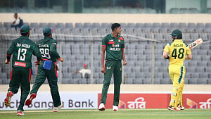 অস্ট্রেলিয়াকে উড়িয়ে সিরিজে এগিয়ে বাংলাদেশ