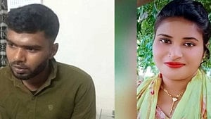 ‘টিকটকের নেশা’ নিয়ে অশান্তি, স্ত্রীকে হত্যার পর লাশ ঝুলিয়ে রাখার অভিযোগ