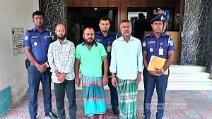 চুরি হওয়া প্রাইভেট কার উদ্ধার গিয়ে মিলল আরও দুটি গাড়ি, গ্রেপ্তার ৩