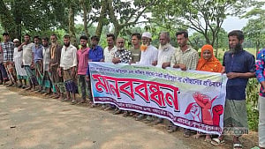 নেত্রকোণায় ক্ষতিগ্রস্ত কৃষকদের প্রণোদনায় অনিয়মের অভিযোগ