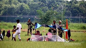 ৬২ ঘণ্টা ধরে শূন্যরেখায় ১০ জন: ‘মানুষগুলো এভাবে কতদিন থাকবে, সেটাই প্রশ্ন’