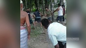 পটুয়াখালীতে চুরির অপবাদে যুবককে গাছে বেঁধে নির্যাতন, ভিডিও ভাইরাল