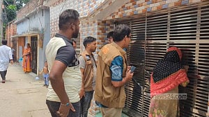 রাজশাহীতে ছেলের মুগুরের আঘাতে স্কুলশিক্ষকের মৃত্যু: পুলিশ