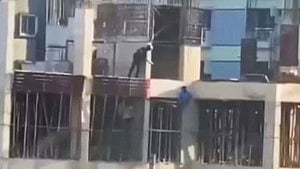 রামপুরায় কার্নিশে ঝুলে থাকা তরুণকে গুলি: ৫ পুলিশ কর্মকর্তার বিরুদ্ধে রায় রোববার