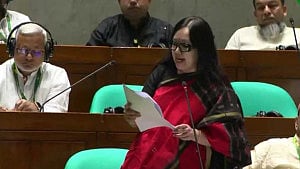 ‘ঋণখেলাপি’ নিয়ে মন্তব্যে সংসদে বিতর্ক, কার্যবিবরণী থেকে বাদ দেওয়ার দাবি