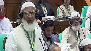 বিরোধী দলের বক্তব্য ‘কুচি কুচি করে কাটার যন্ত্র’ ফেলে দেওয়ার আহ্বান শফিকুরের