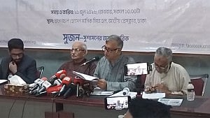 জুলাই অভ্যুত্থানের আকাঙ্ক্ষা পূরণে সরকারের ‘অবজ্ঞা’ দেখছে সুজন
