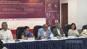 রপ্তানি বহুমুখীকরণের কথা বলা হলেও ‘মিক্স সিগন্যাল’ দেখছেন নাসিম মঞ্জুর