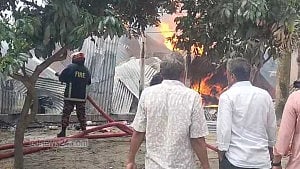 টাঙ্গাইলে ১৪৪ ধারা উপেক্ষা করে ফের দুই গ্রামবাসীর সংঘর্ষ, আহত ৩০